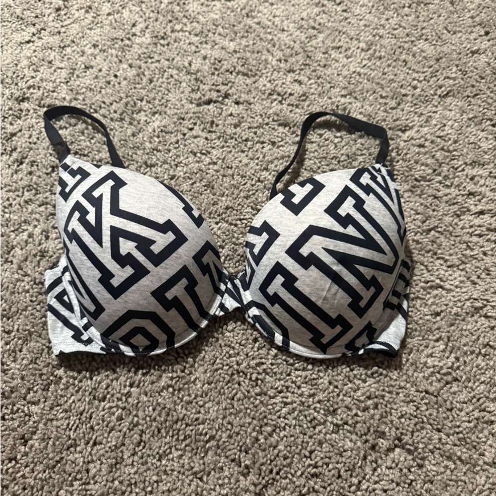 PINK Victoria's Secret Black and White Bra